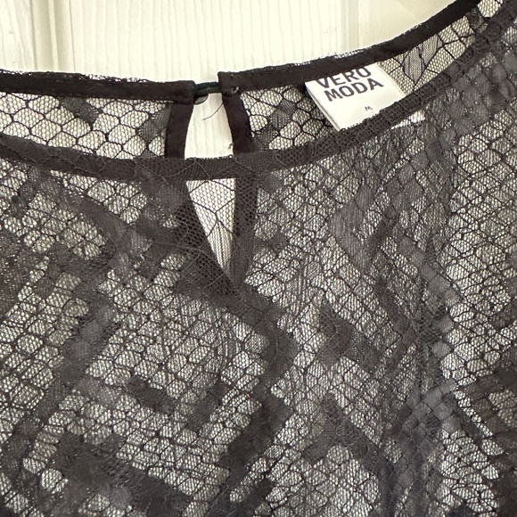 Vero Moda Lace Top, Black, Medium - Picture 4 of 5